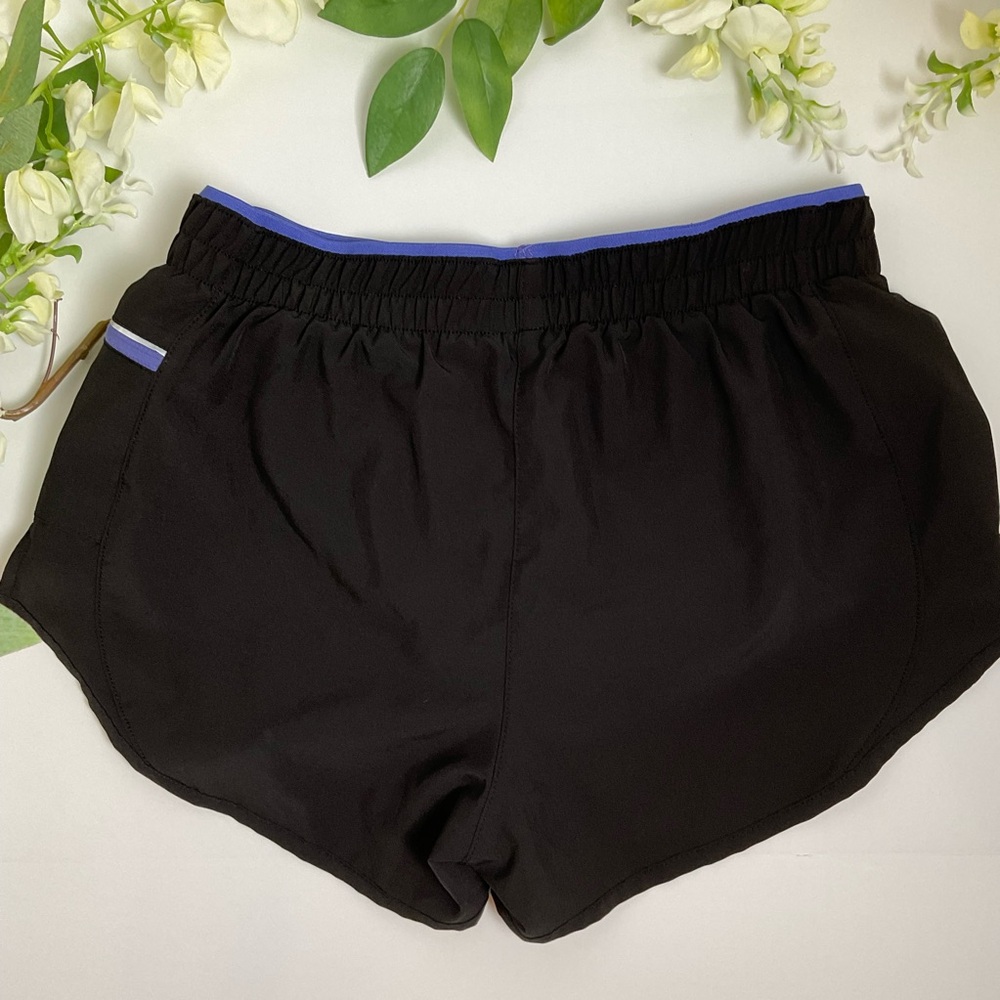 ASICS Women’s Black & Purple Lightweight Sport‎ Shorts W/ Zip pocket SZ S Used